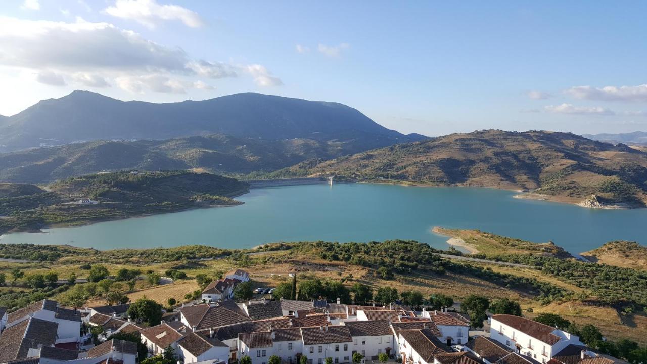 Apartamentos Mirador En La Plaza De Zahara Zahara De La Sierra Eksteriør bilde